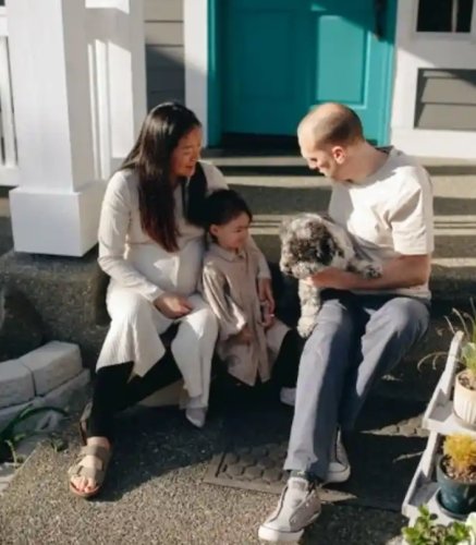 Husband Leaves Wife And 3-Month-Old Baby Due To Indicent With Dog Husband Leaves Wife And 3-Month-Old Baby Due To Indicent With Dog