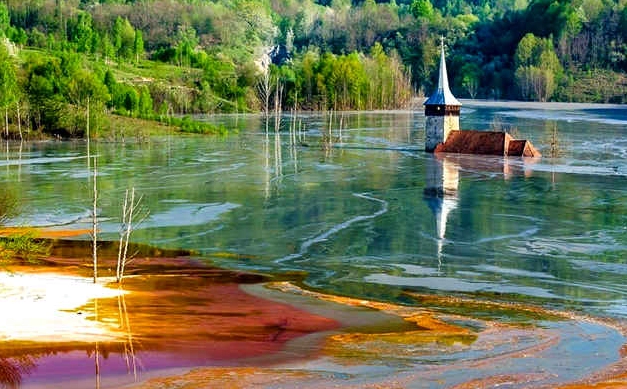 Why Did They Flee? Top 10 Towns Abandoned Due To Toxic Horror Why Did They Flee? Top 10 Towns Abandoned Due To Toxic Horror